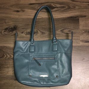 NINE WEST MEDIUM SIZE PURSE